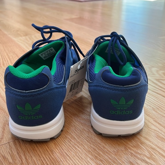 NIB! Adidas mens SZ 9, Racer lite original running shoes . - Picture 7 of 12